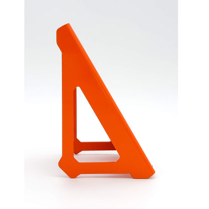 color: orange